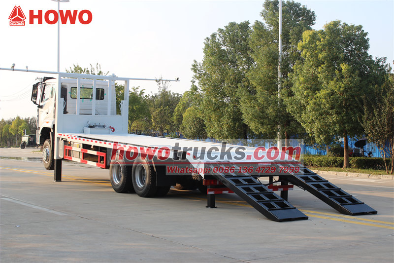 HOWO 10-wheeler self loading truck
