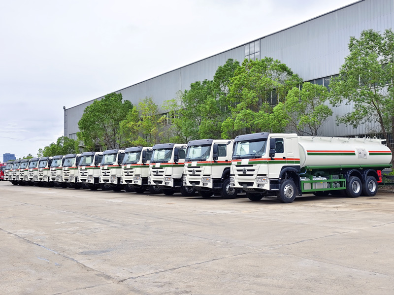 Howo 30000L water tank truck