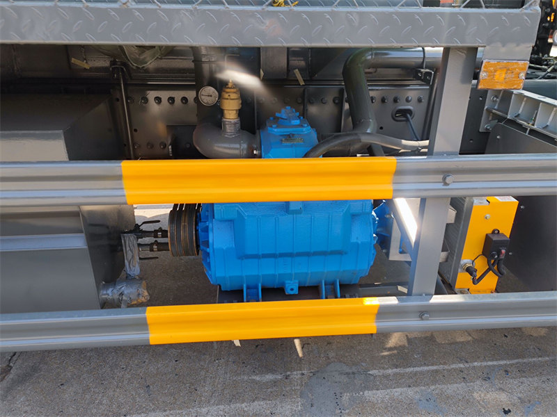 HOWO sewage suction truck with MORO pump HOWO sewage suction truck with MORO pump