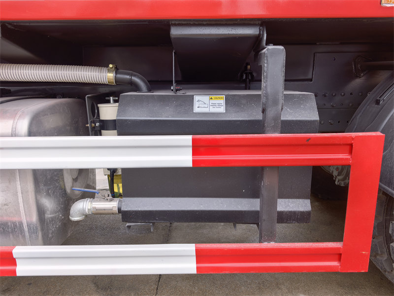 Howo garbage compactor truck Howo garbage compactor truck