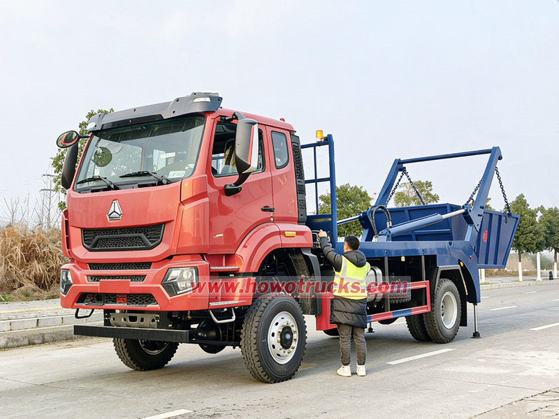 HOWO 4&times;4 skip bin lorry